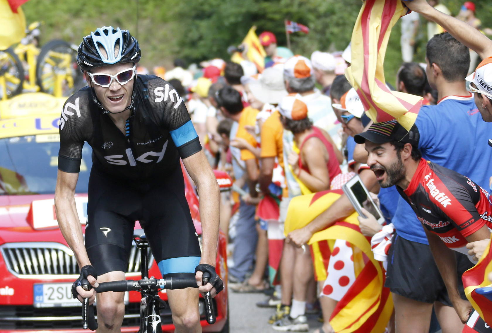 Froome gana la primera etapa de alta montaña y descuelga a sus rivales