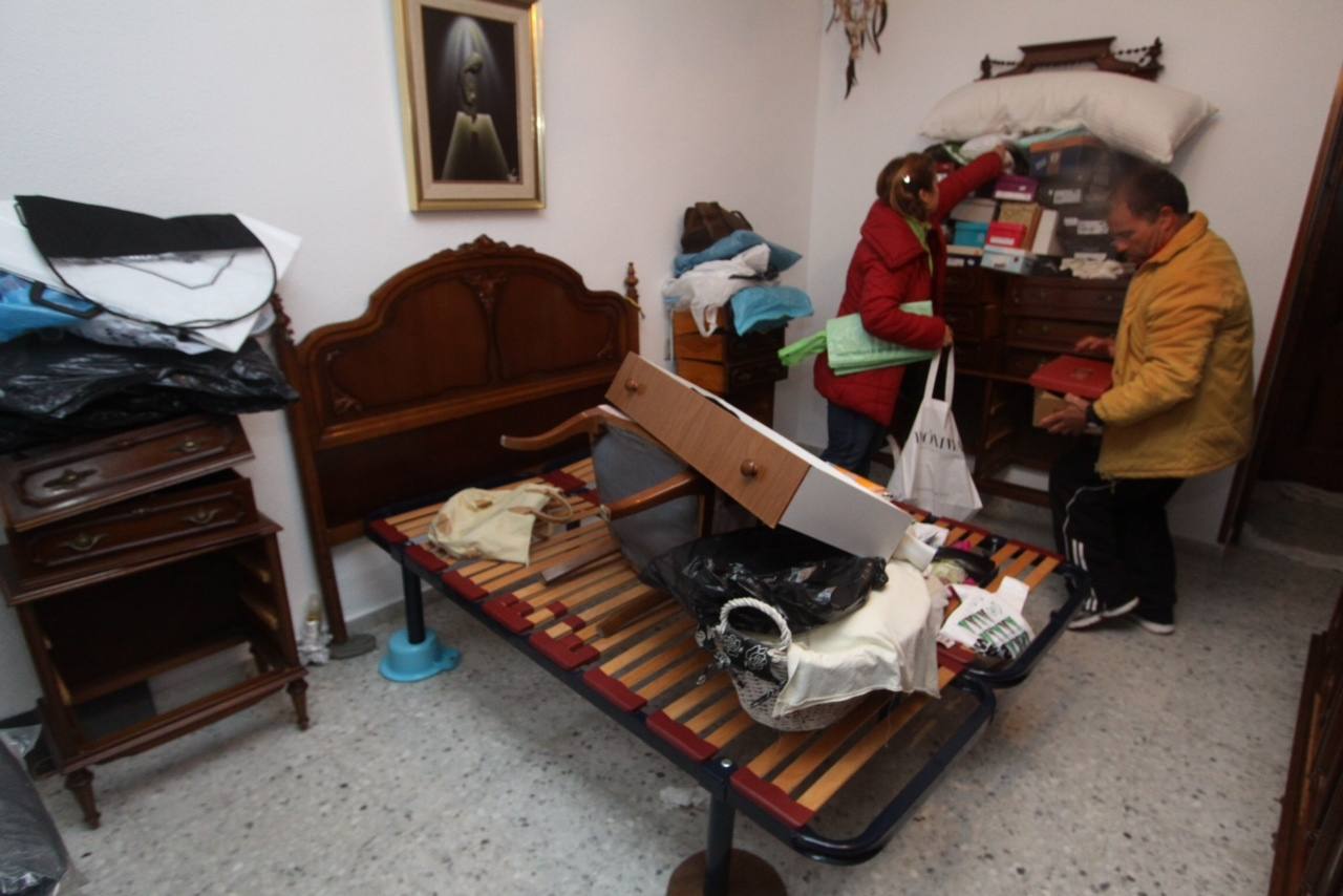 Los vecinos evacuados en Barbaño son trasladados a Montijo