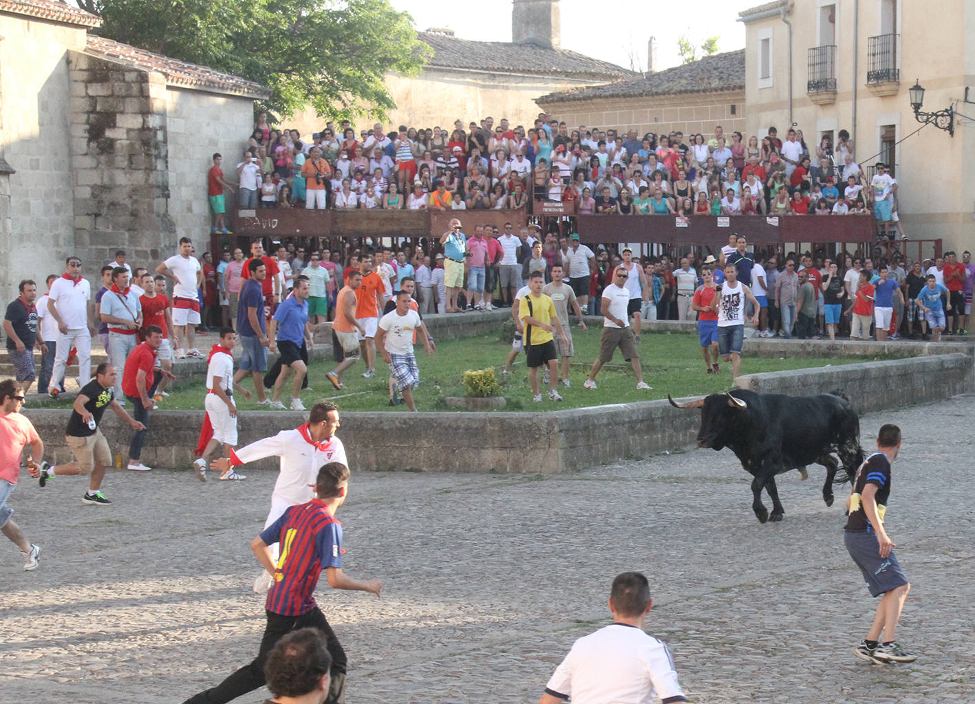Un toro de Palha hiere a un vecino de Coria en San Juan