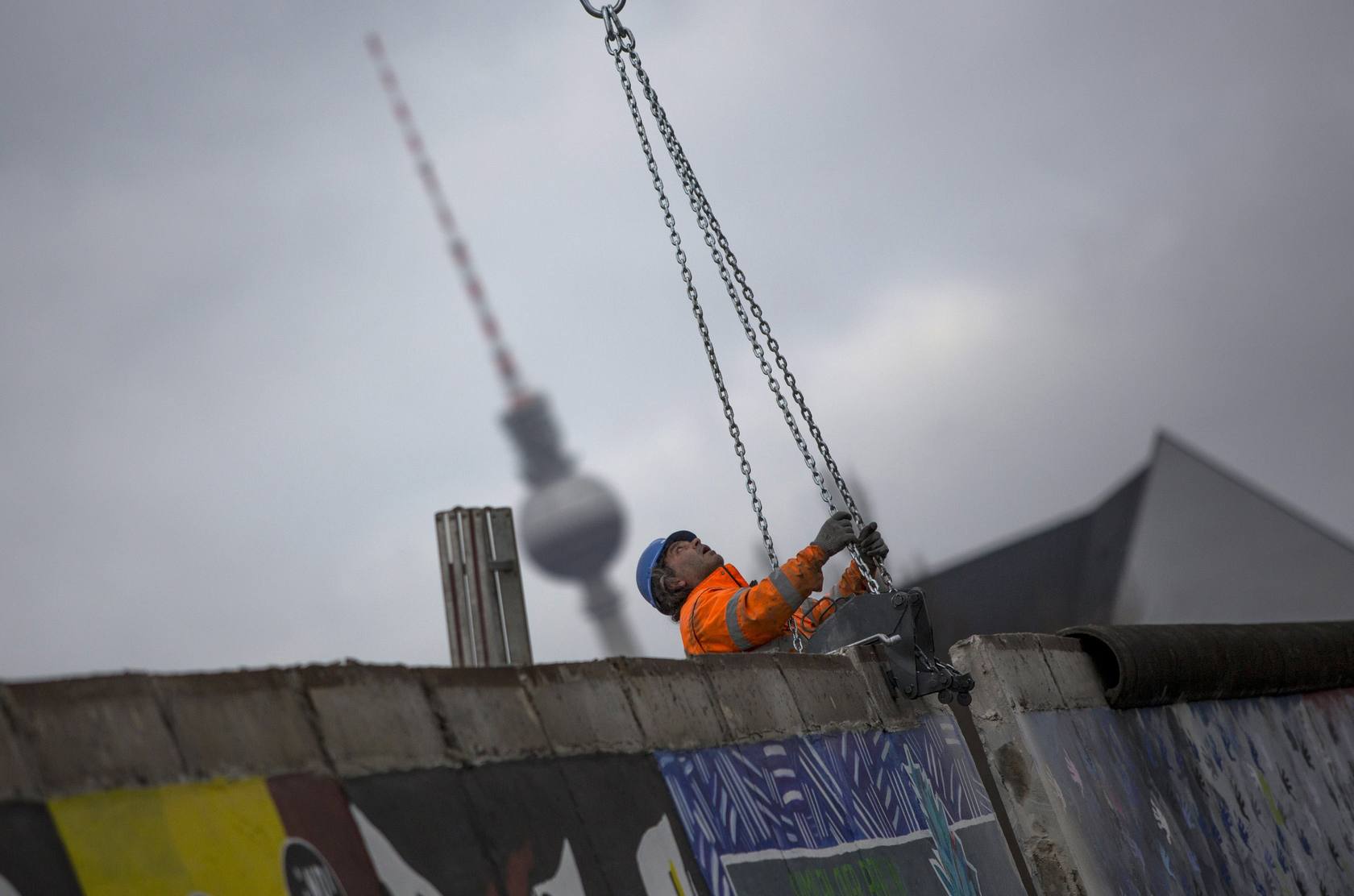El Muro de Berlín seguirá en pie