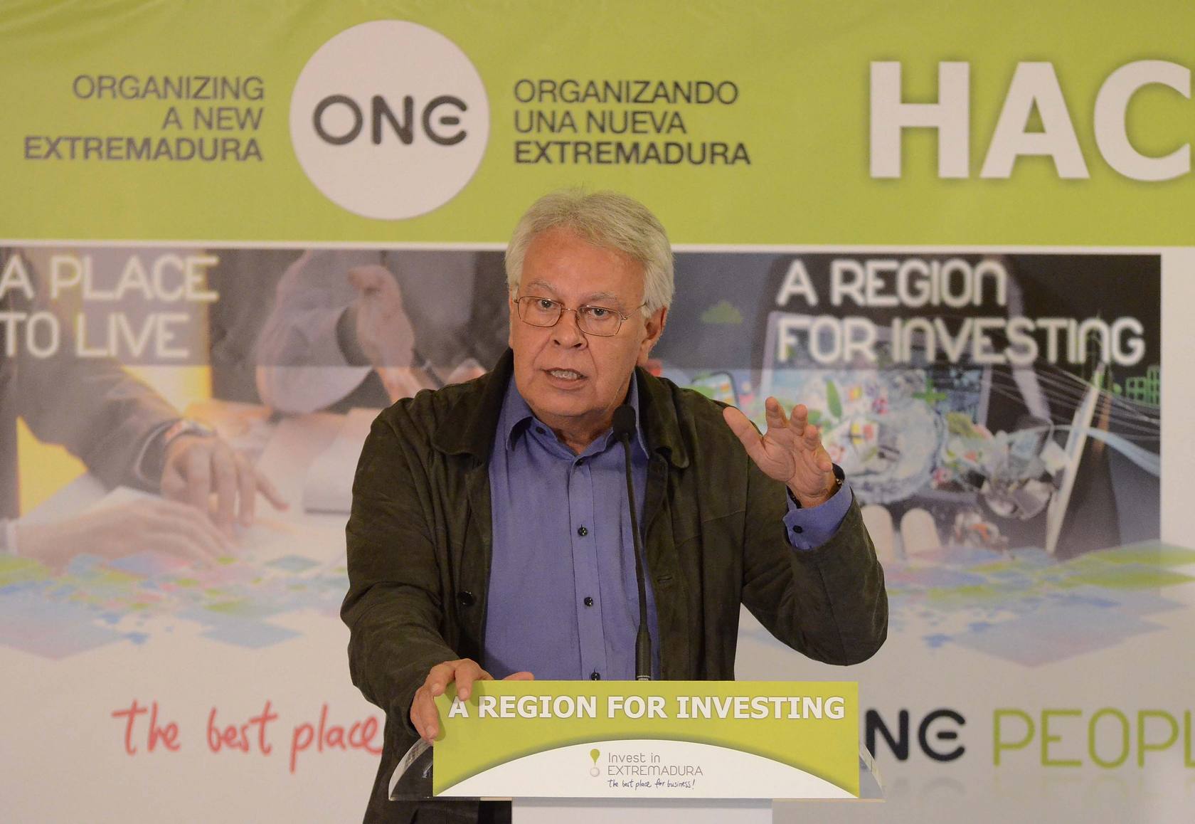 Monago y Felipe González, juntos en un desayuno de la estrategia Invest in