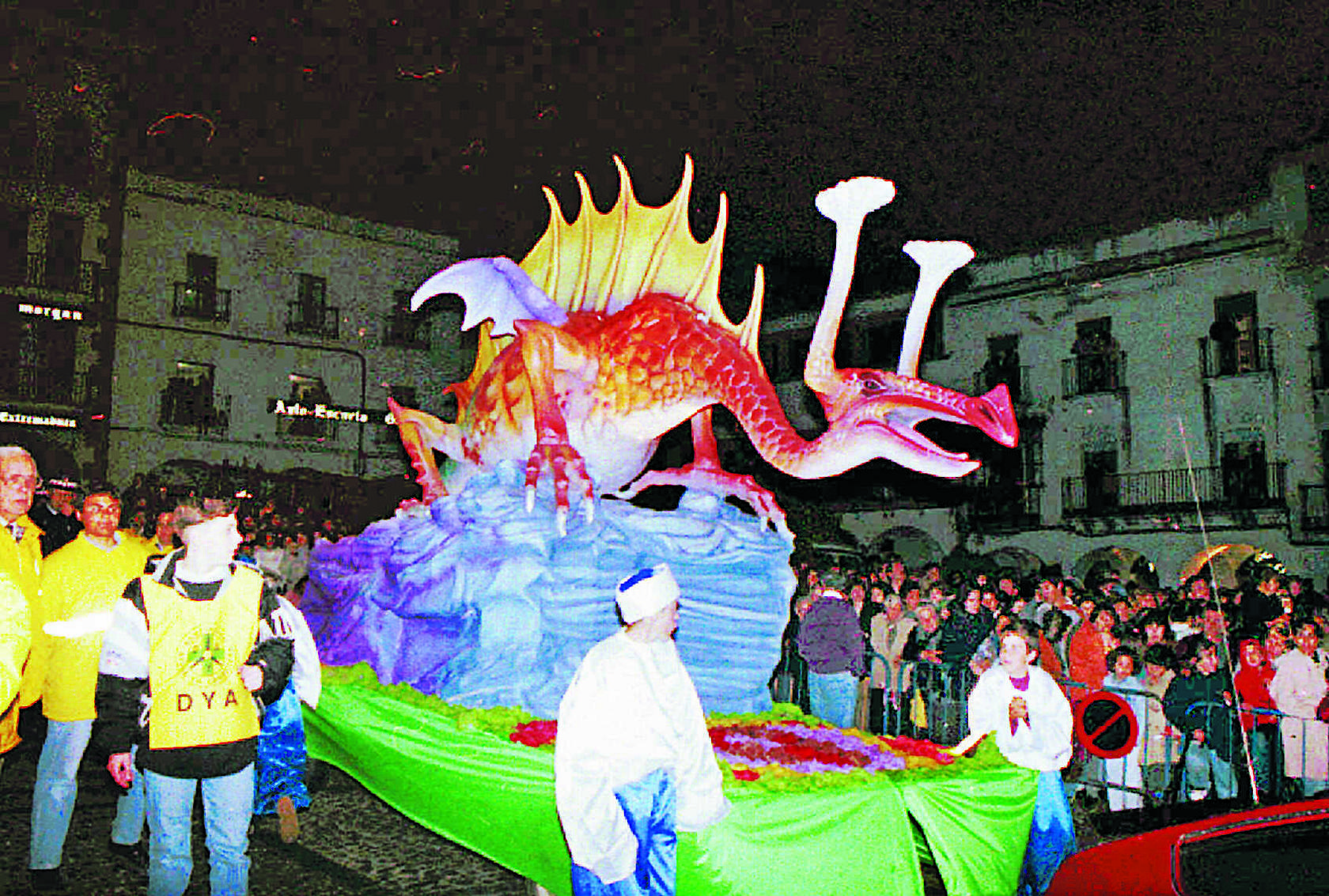 El dragón de San Jorge en Cáceres. 1996-2012